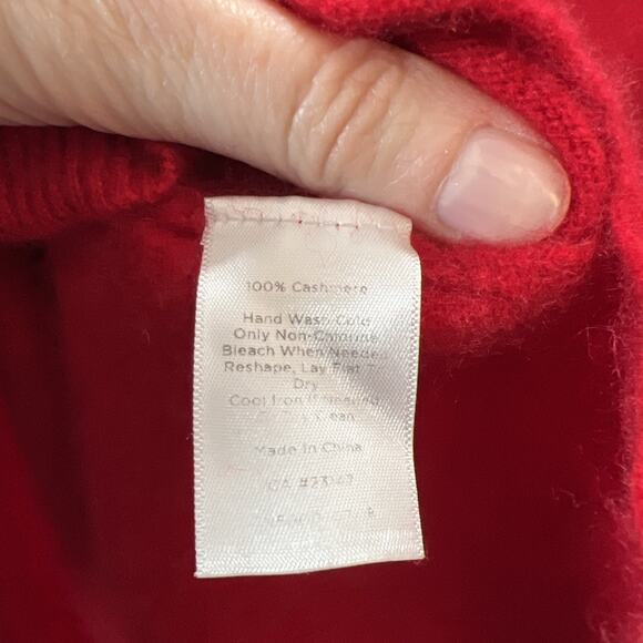 Talbots Women's Cashmere Turtleneck Sweater Size M Luxurious Minimalism Classic - Picture 4 of 8